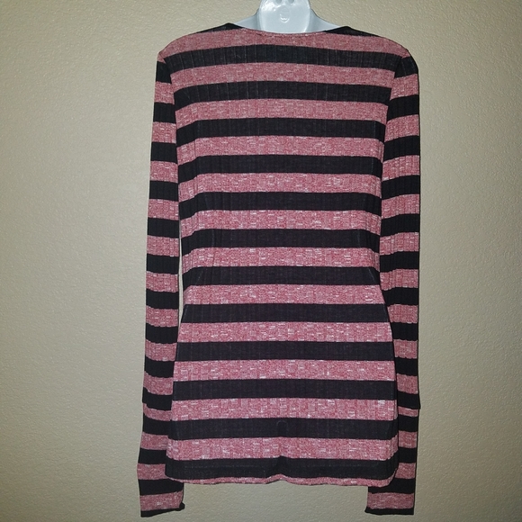 Urban MA Top - Picture 3 of 5